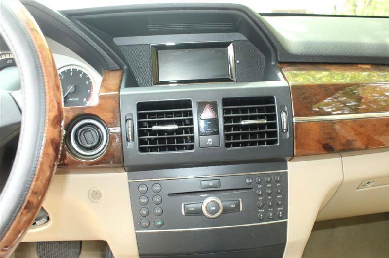 Used 2012 Mercedes-Benz GLK 350 2WD image 18