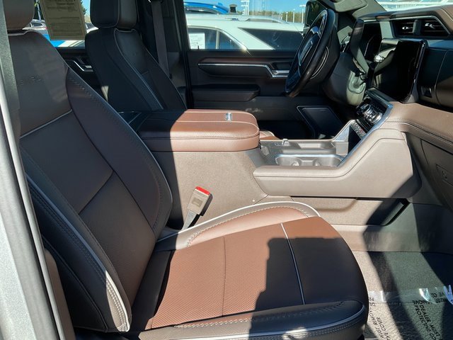 Used 2024 GMC Sierra 2500 Denali w/ Denali Reserve Package image 13