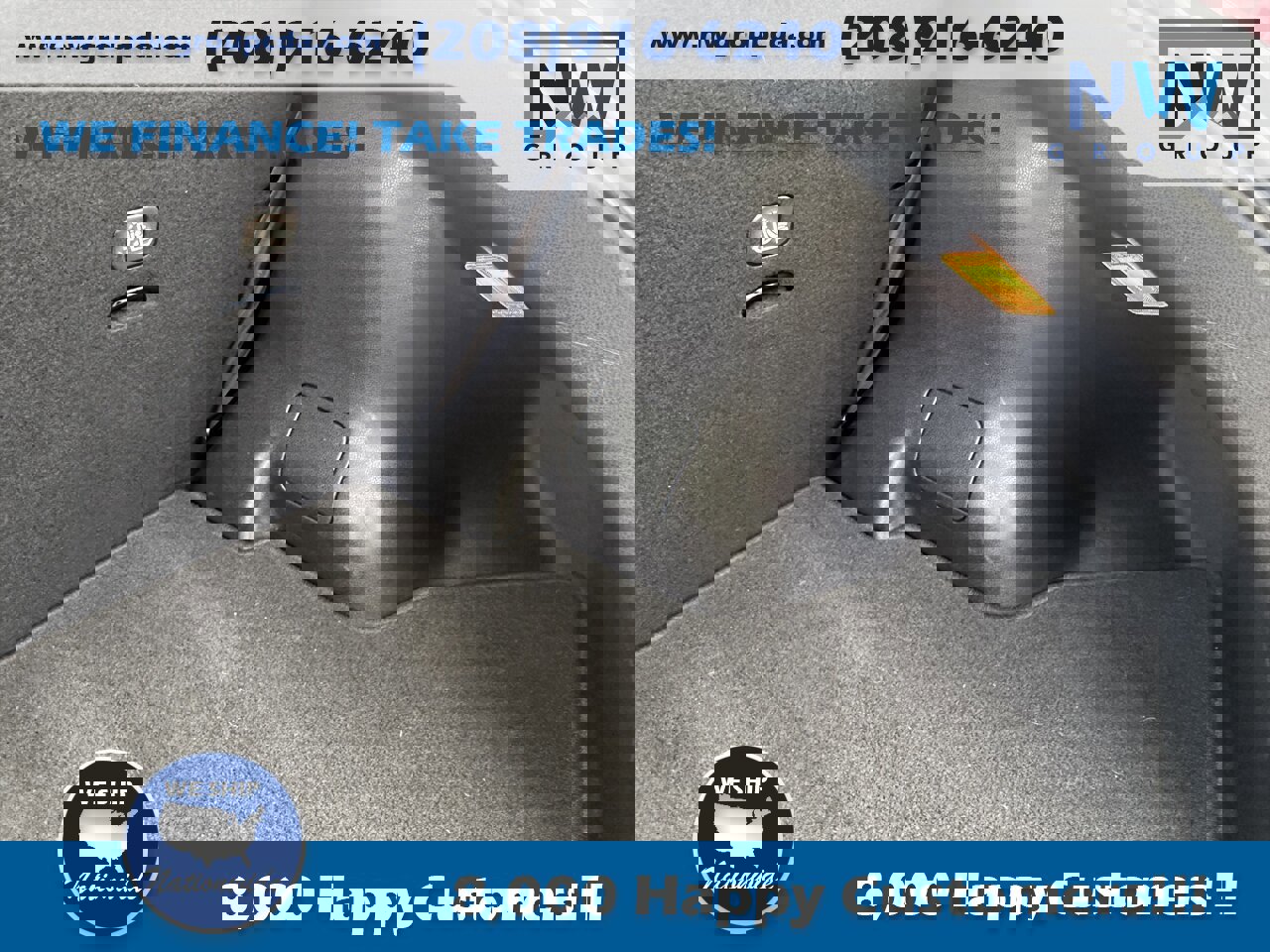 Used 2015 Nissan Juke SV image 25