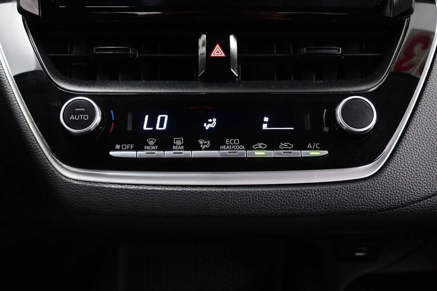 Used 2023 Toyota Corolla LE FWD image 18