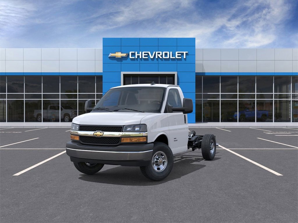 New 2026 Chevrolet Express 3500 w/ Power Convenience Package image 8
