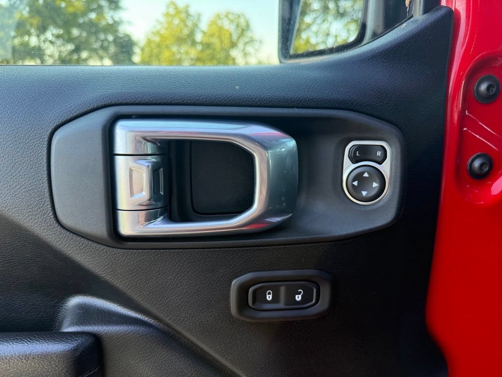 Used 2021 Jeep Wrangler Unlimited Sport AWD/4WD image 27