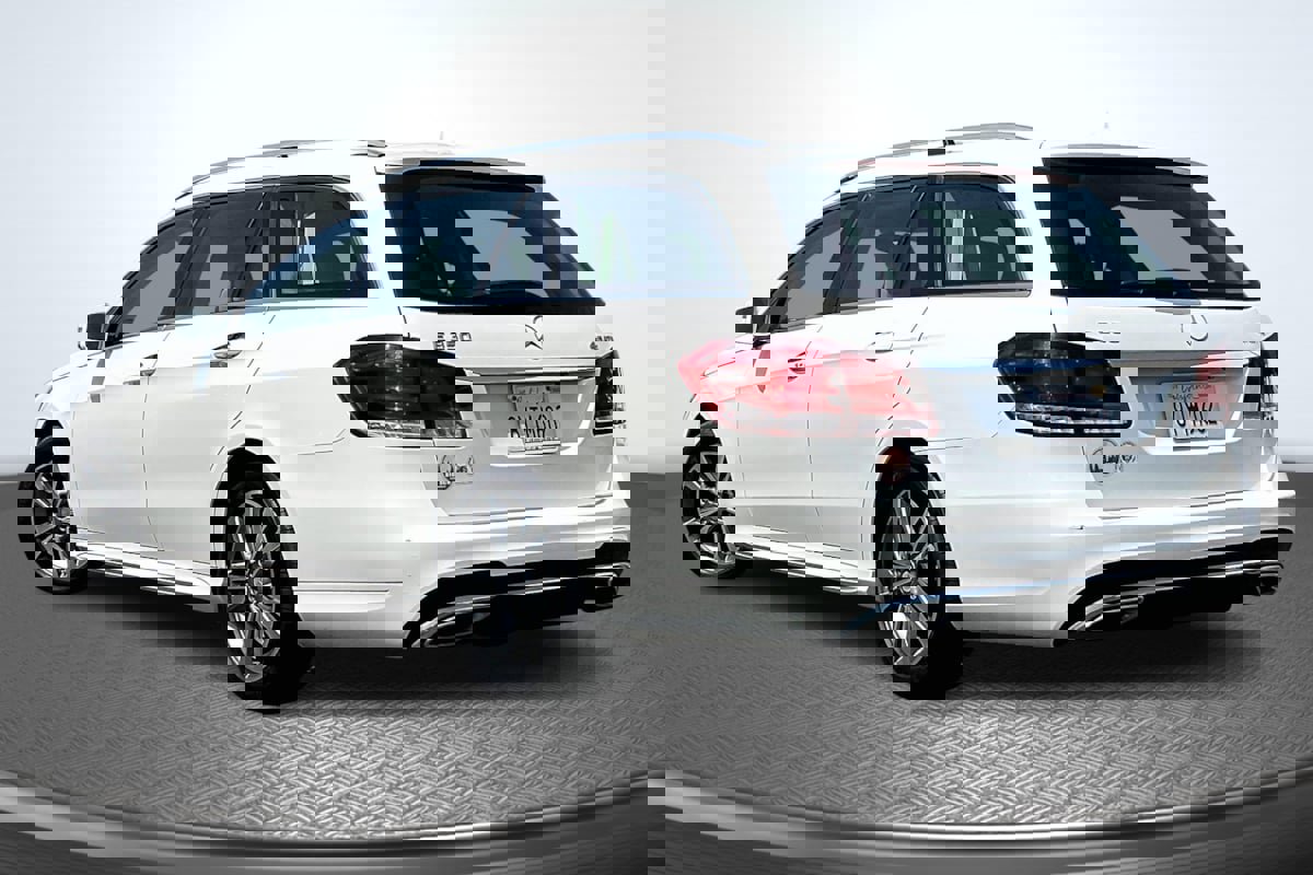 Used 2015 Mercedes-Benz E 350 4MATIC Wagon w/ Premium 1 Package image 2