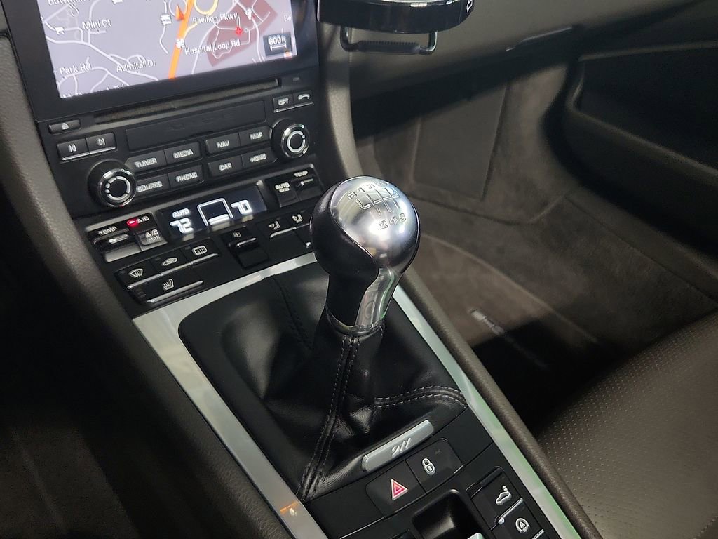 Used 2017 Porsche 911 Carrera RWD image 13