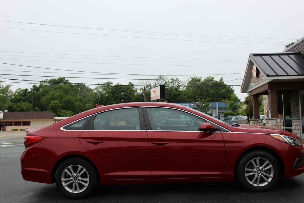 Used 2017 Hyundai Sonata SE image 4
