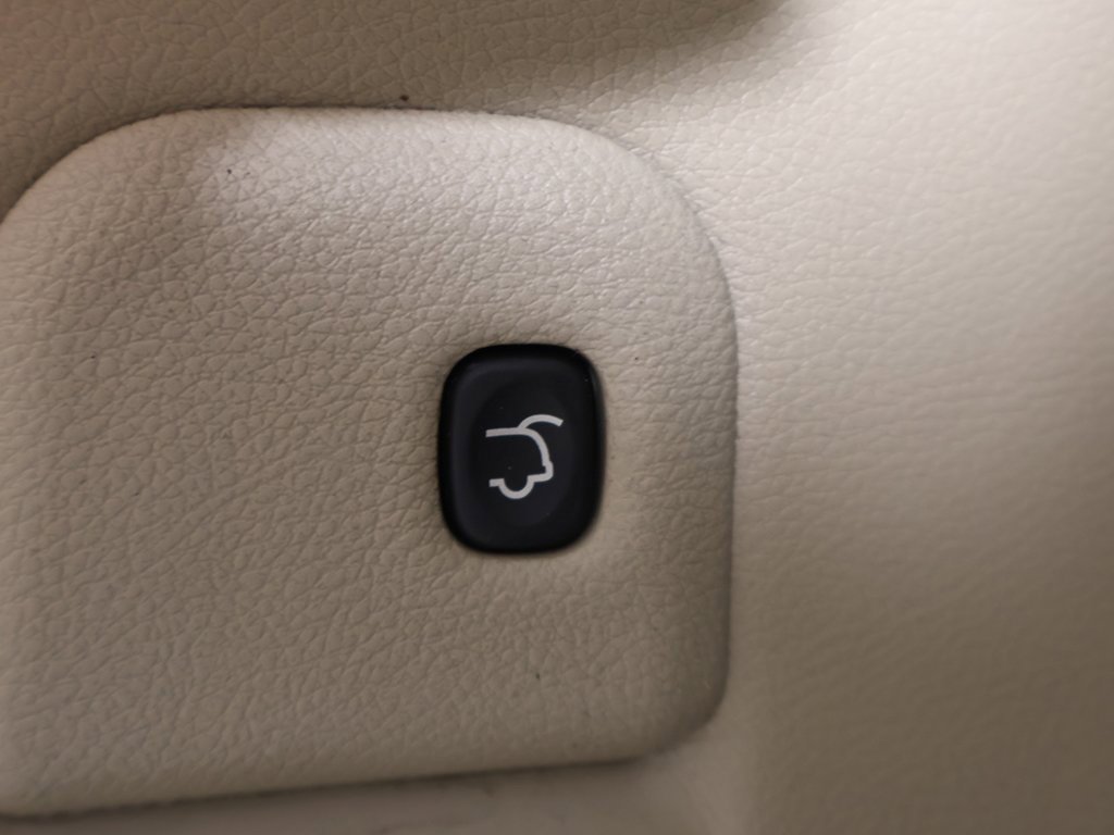 Used 2021 Jeep Grand Cherokee Limited image 18