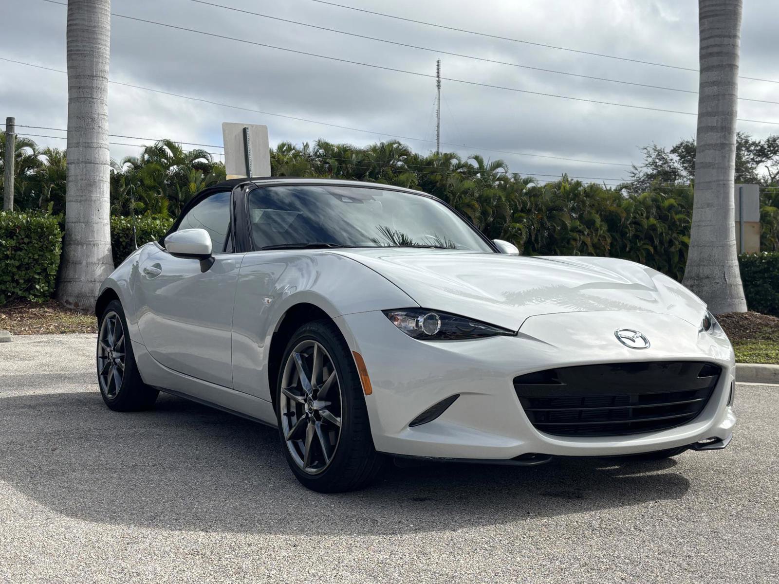 Used 2016 MAZDA MX-5 Miata Grand Touring image 16
