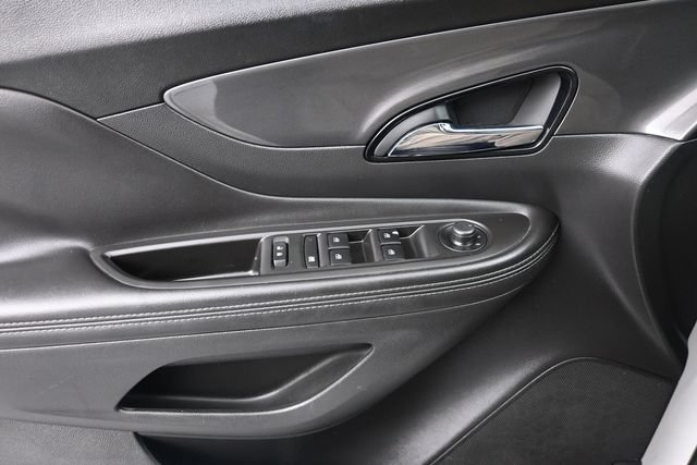 Used 2020 Buick Encore Preferred w/ Safety Package FWD image 23