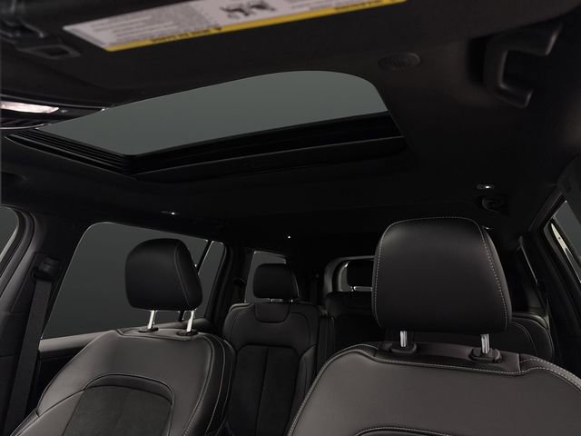 New 2025 Jeep Grand Cherokee L Altitude image 7