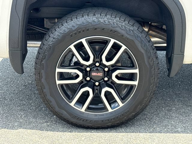 Used 2026 GMC Sierra 1500 AT4 w/ AT4 Premium Package AWD/4WD image 17