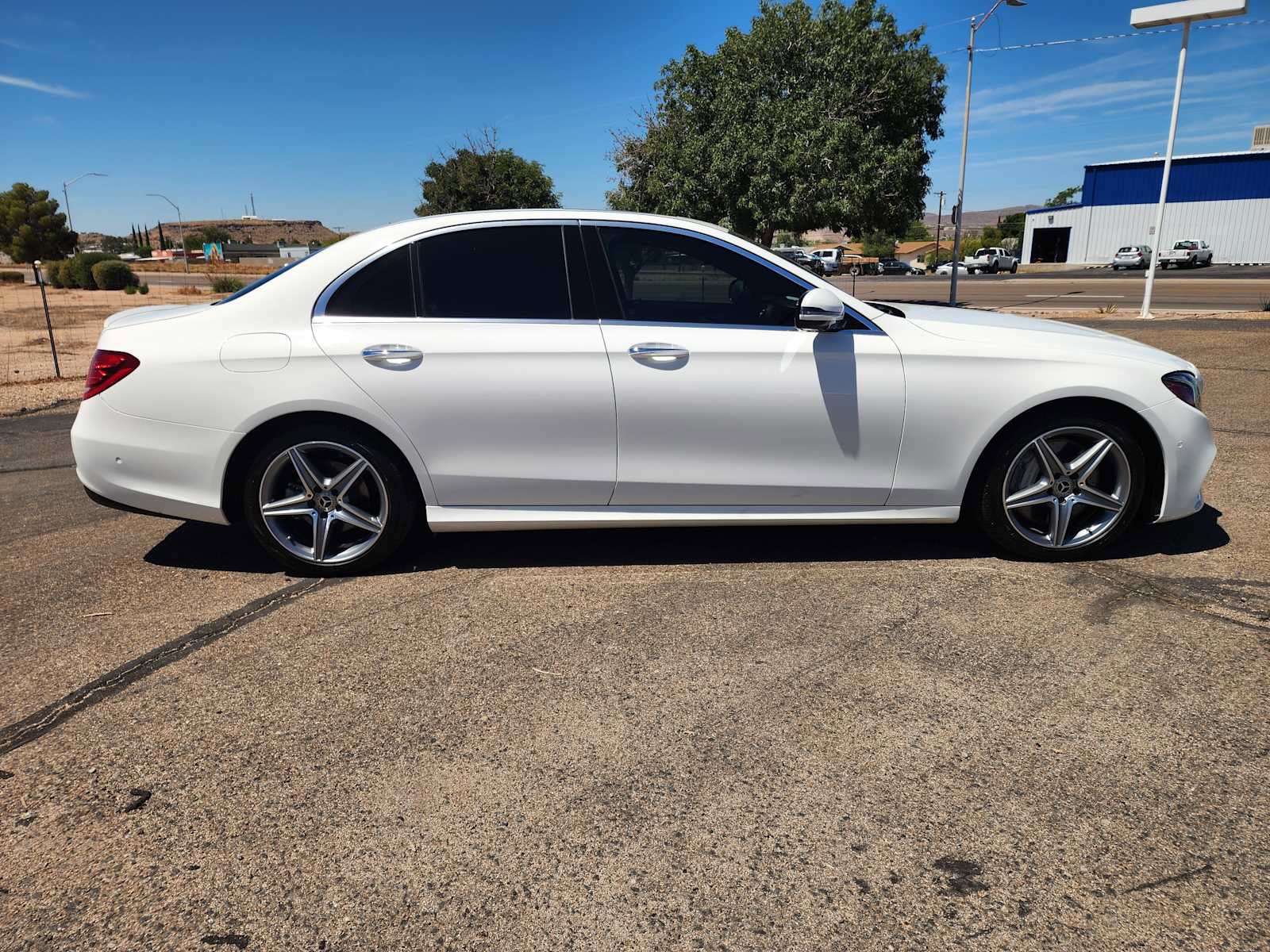 Used 2019 Mercedes-Benz E 300 w/ Premium 1 Package image 4