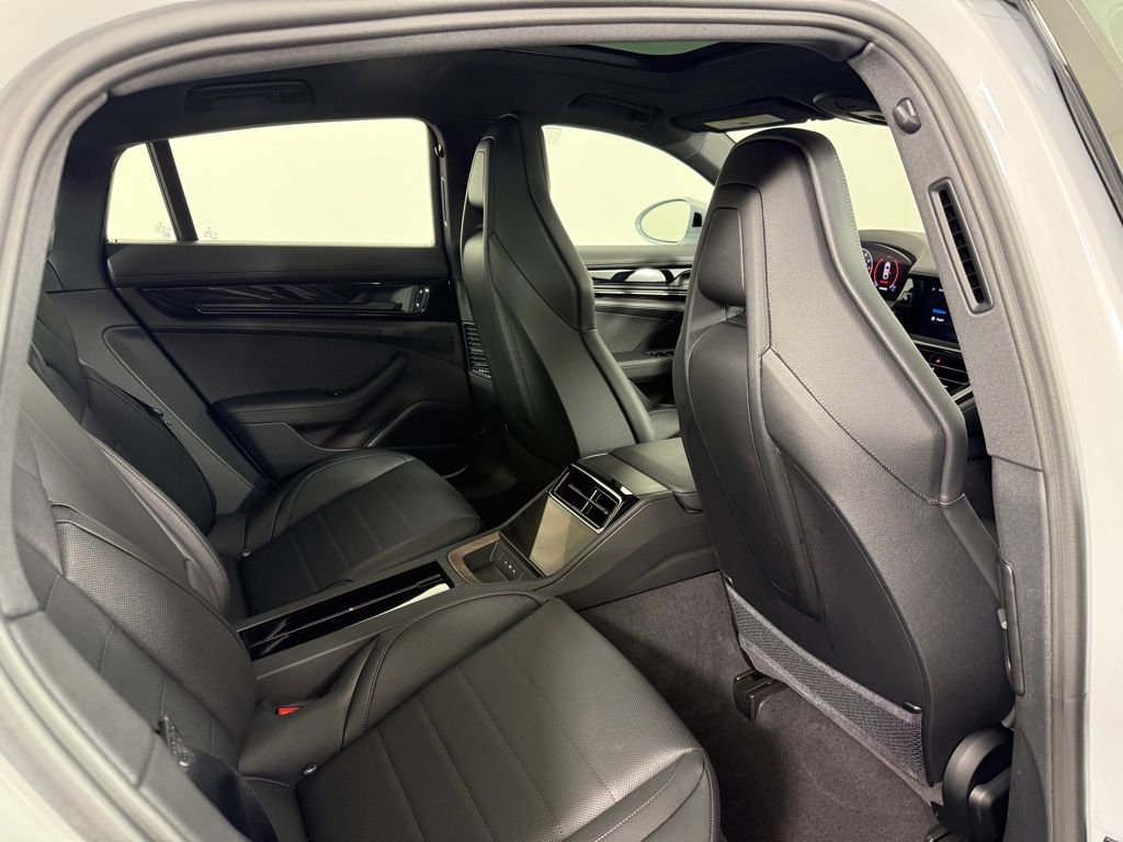 Certified 2026 Porsche Panamera 4S image 17