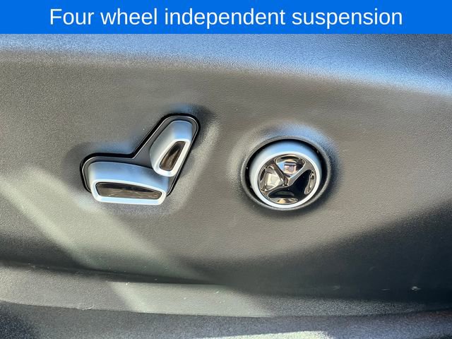 Used 2023 Chrysler Pacifica Pinnacle image 13