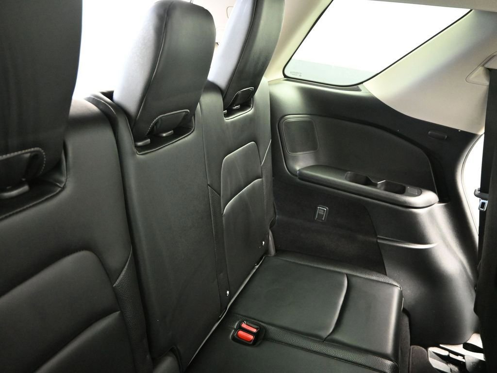 Used 2022 Nissan Pathfinder SL w/ SL Premium Package image 29