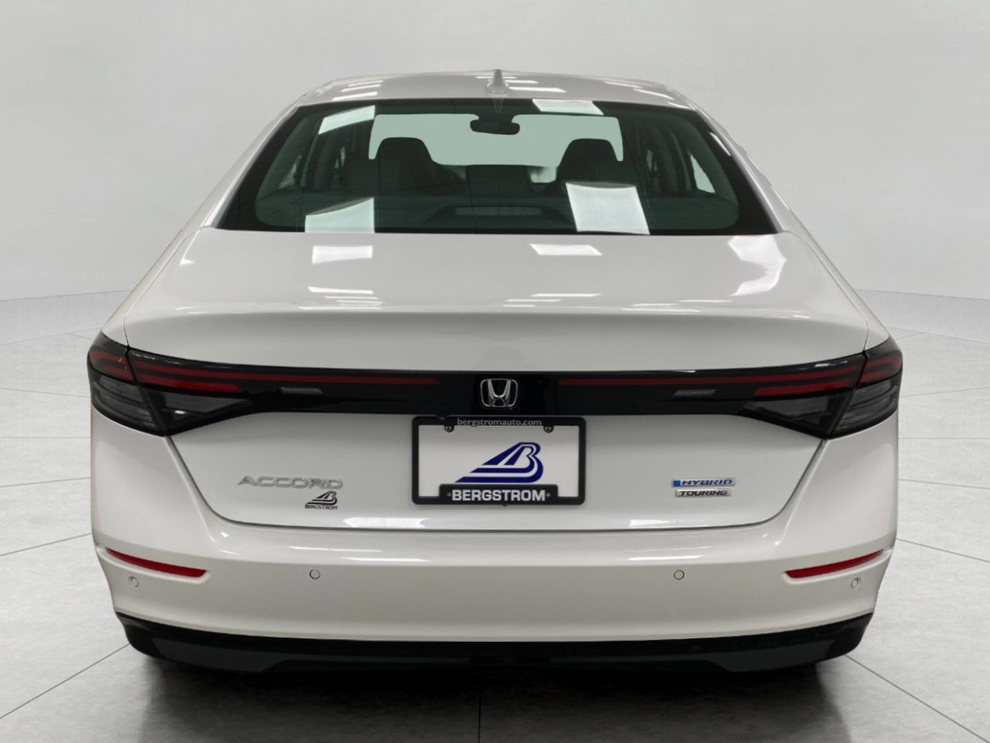 Used 2024 Honda Accord Touring image 5
