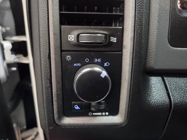 Used 2018 RAM 3500 Tradesman w/ Chrome Appearance Group AWD/4WD image 49