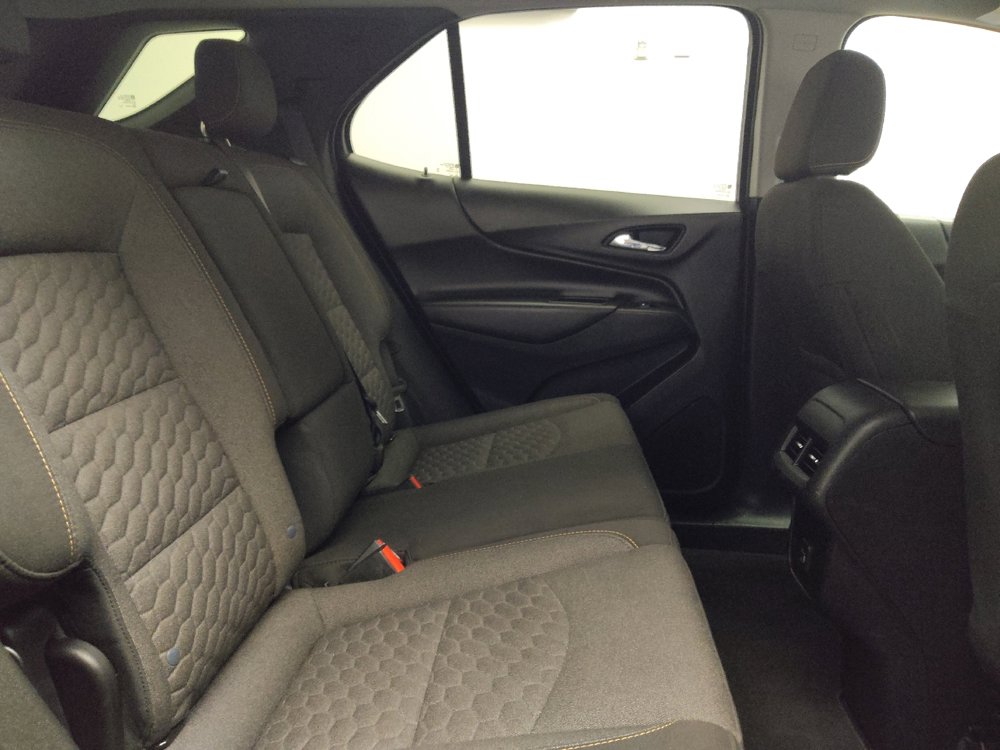 Used 2020 Chevrolet Equinox LT image 19