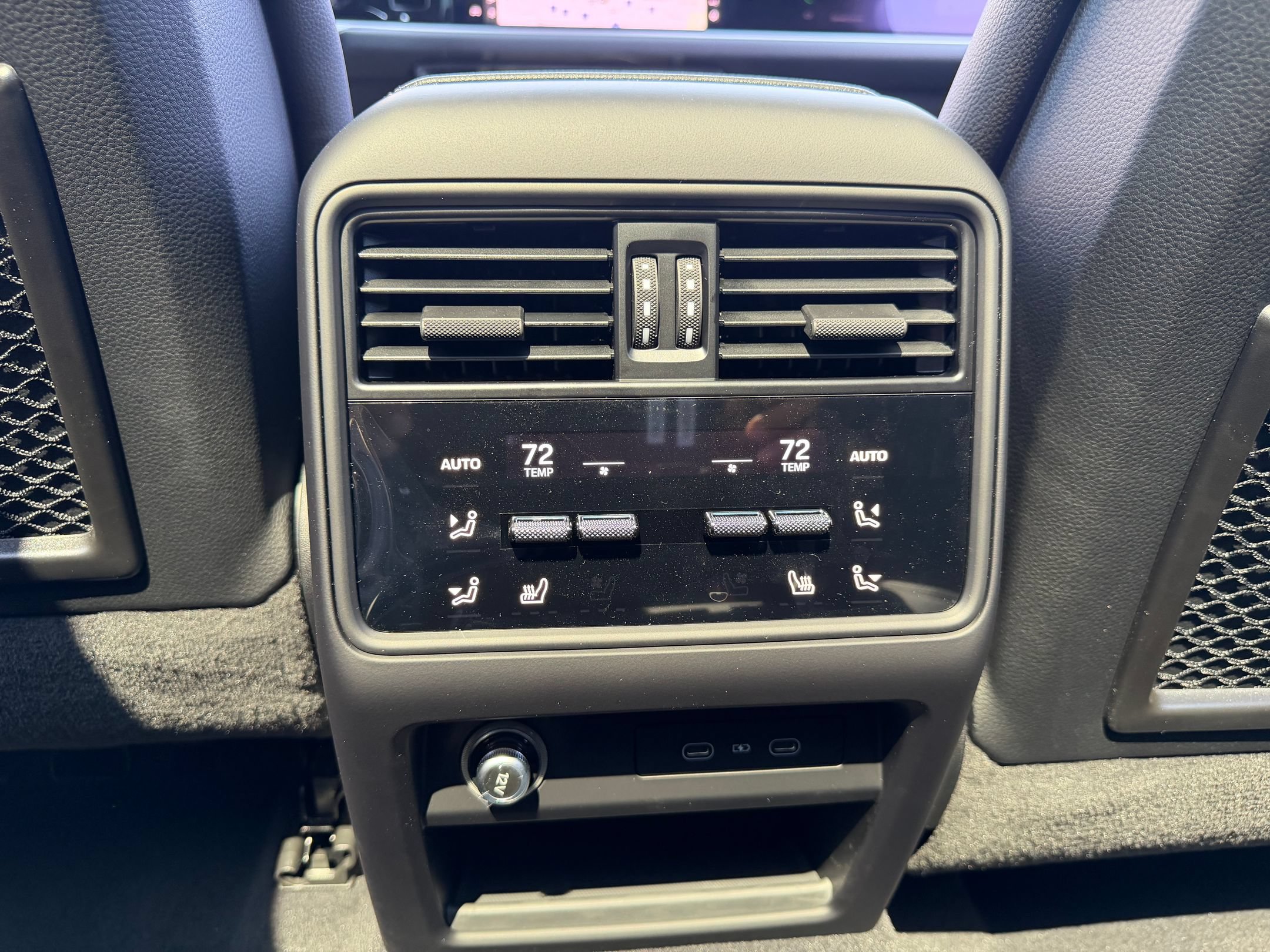Used 2026 Porsche Cayenne AWD/4WD image 20