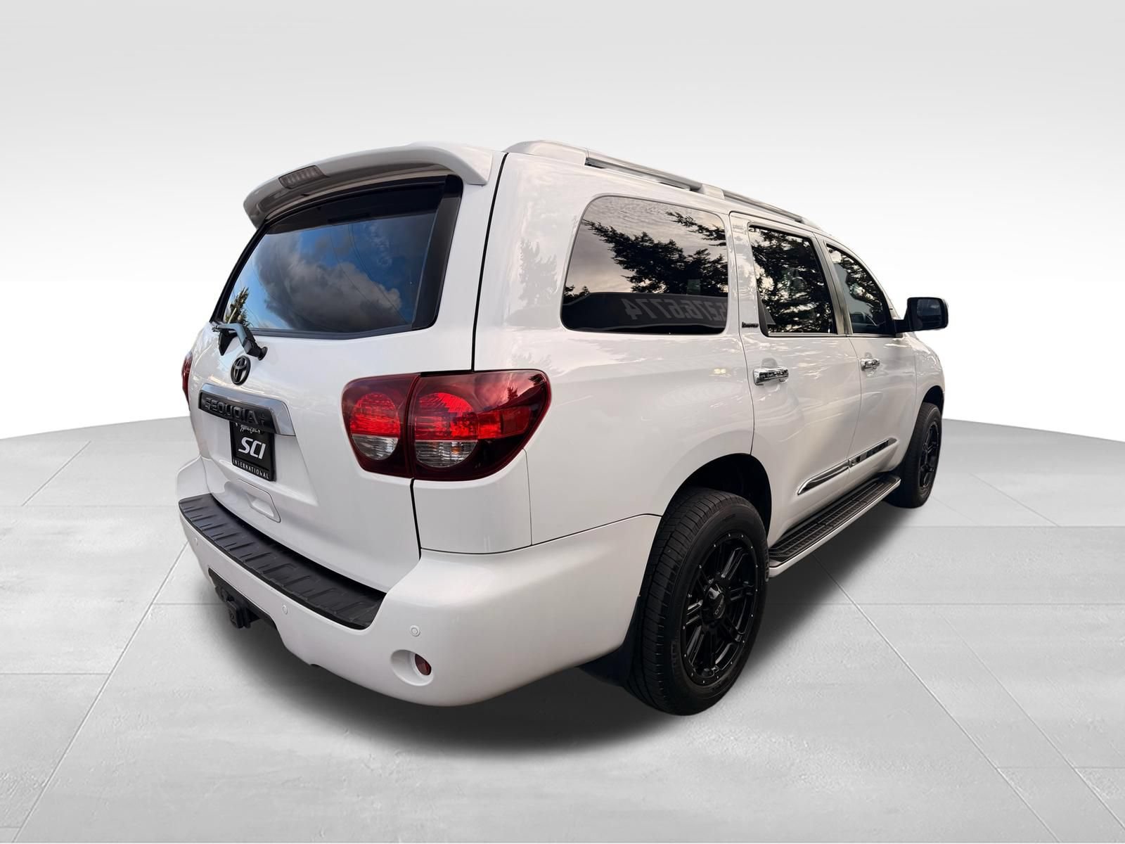 Used 2020 Toyota Sequoia Limited w/ Safety & Convenience Package AWD/4WD image 6