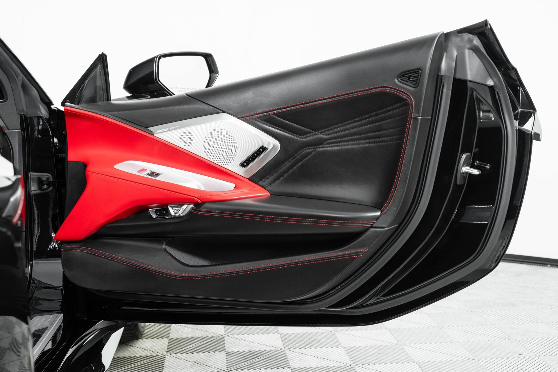 Used 2024 Chevrolet Corvette Z06 RWD image 79