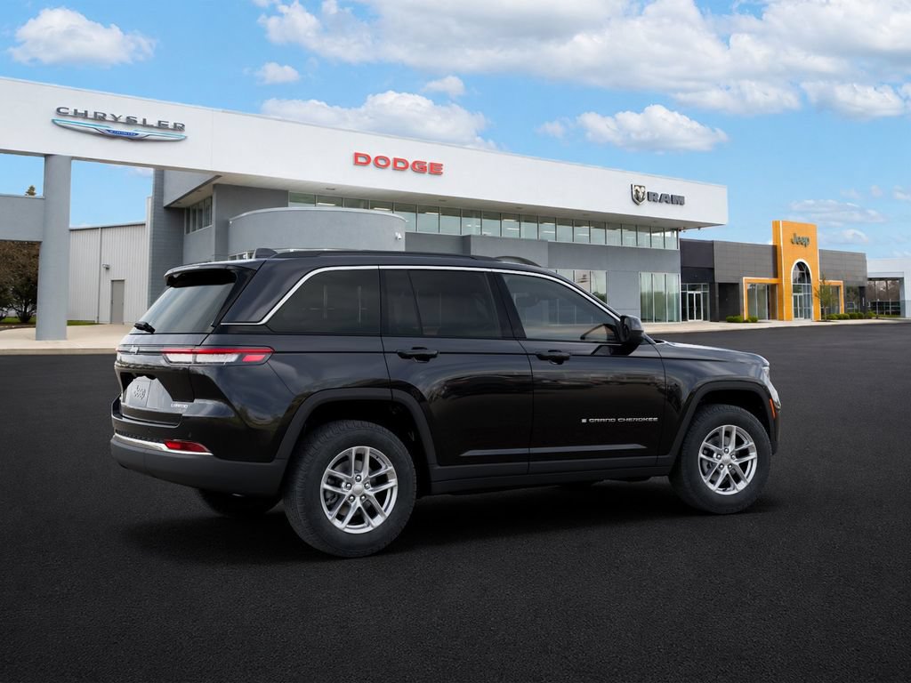 New 2026 Jeep Grand Cherokee Laredo X AWD/4WD image 4