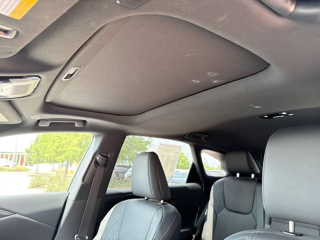 Used 2025 Lexus RX 350 Premium w/ Convenience Package FWD image 32