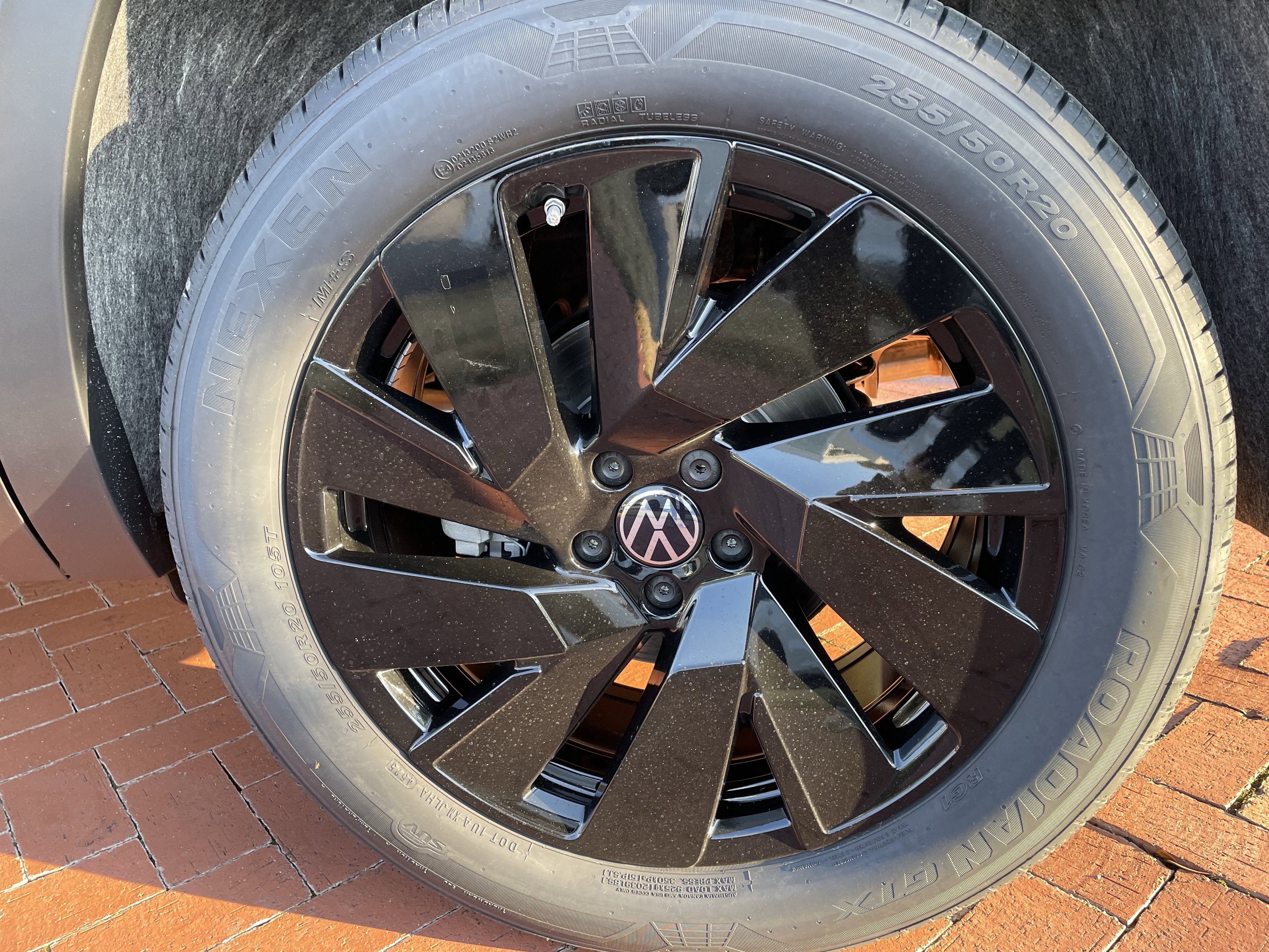 New 2026 Volkswagen Atlas SE image 8