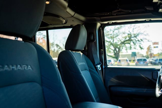 Used 2020 Jeep Wrangler Unlimited Sahara image 8