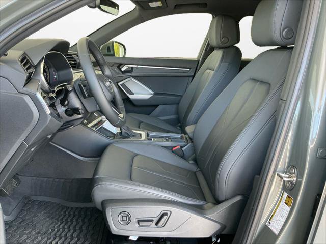 Certified 2025 Audi Q3 2.0T Premium Plus w/ Premium Plus Package AWD/4WD image 11