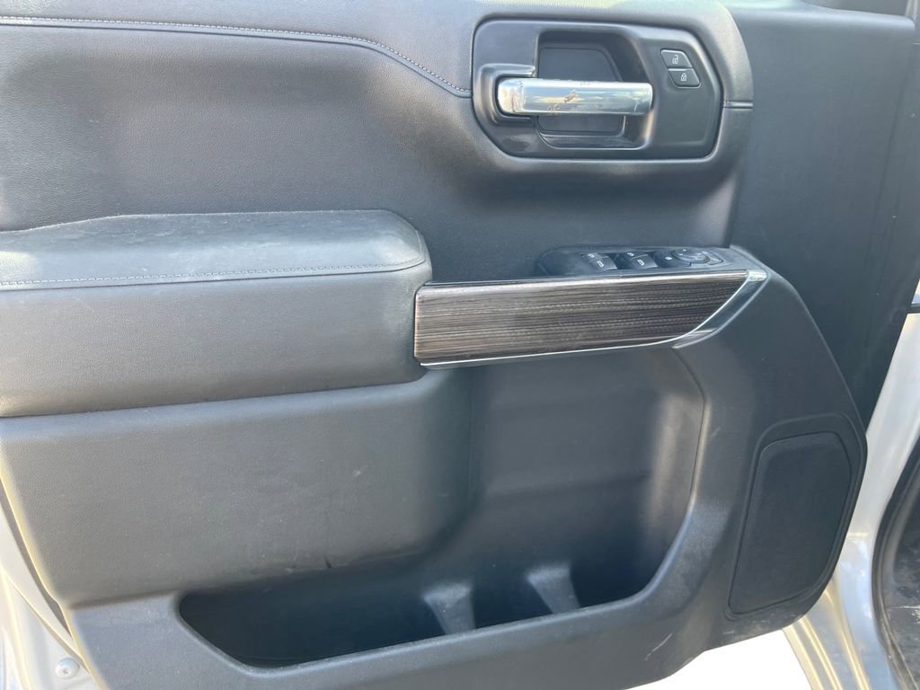 Used 2021 Chevrolet Silverado 1500 LT image 25