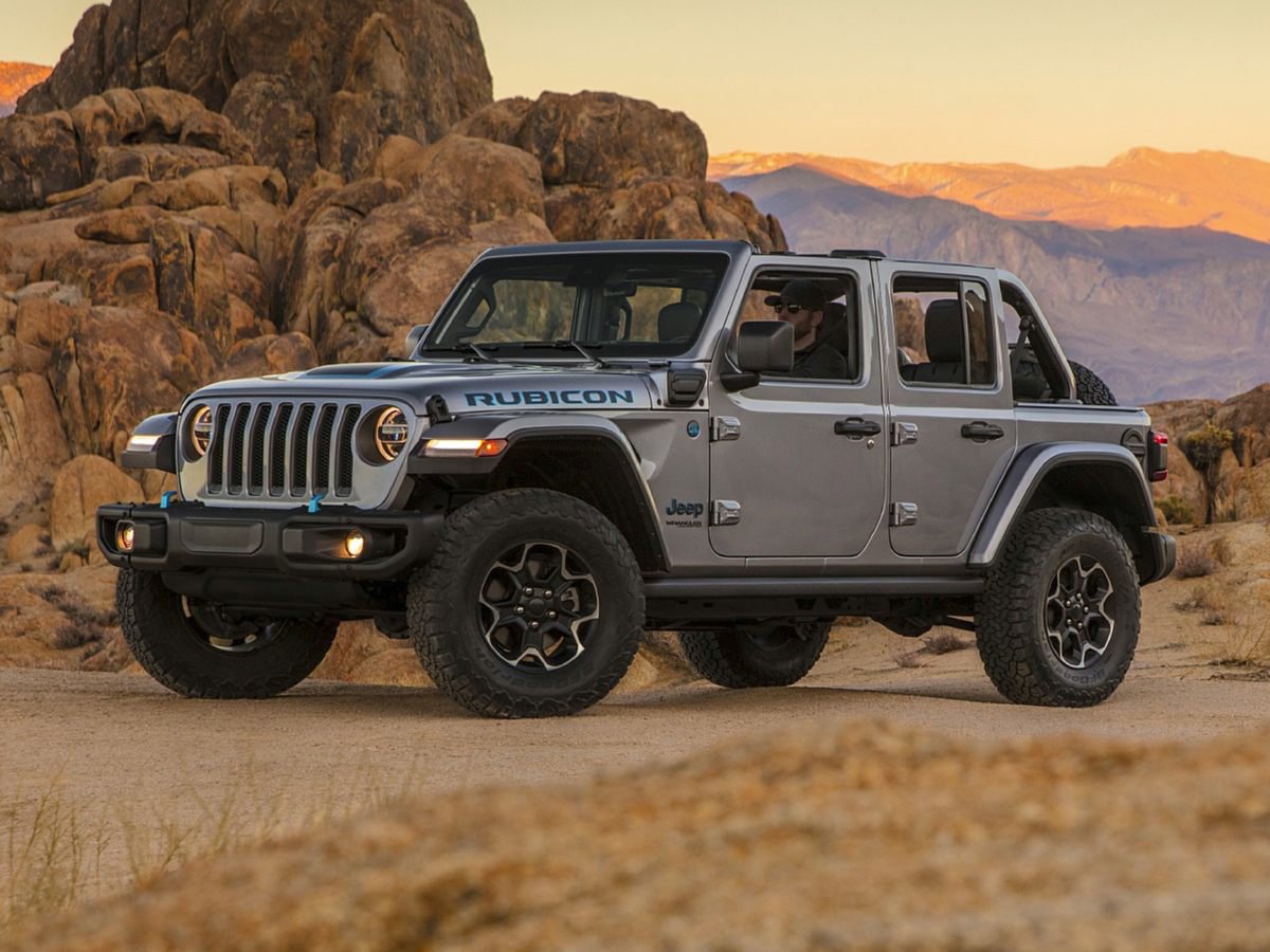 Used 2023 Jeep Wrangler Unlimited Sahara w/ Cold Weather Group image 1