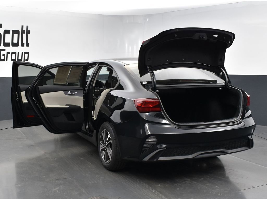 Certified 2022 Kia Forte LXS image 27