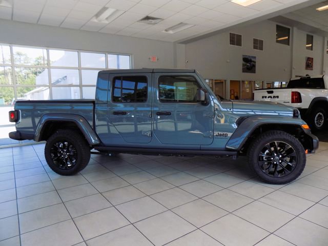 Certified 2024 Jeep Gladiator Sport AWD/4WD image 11