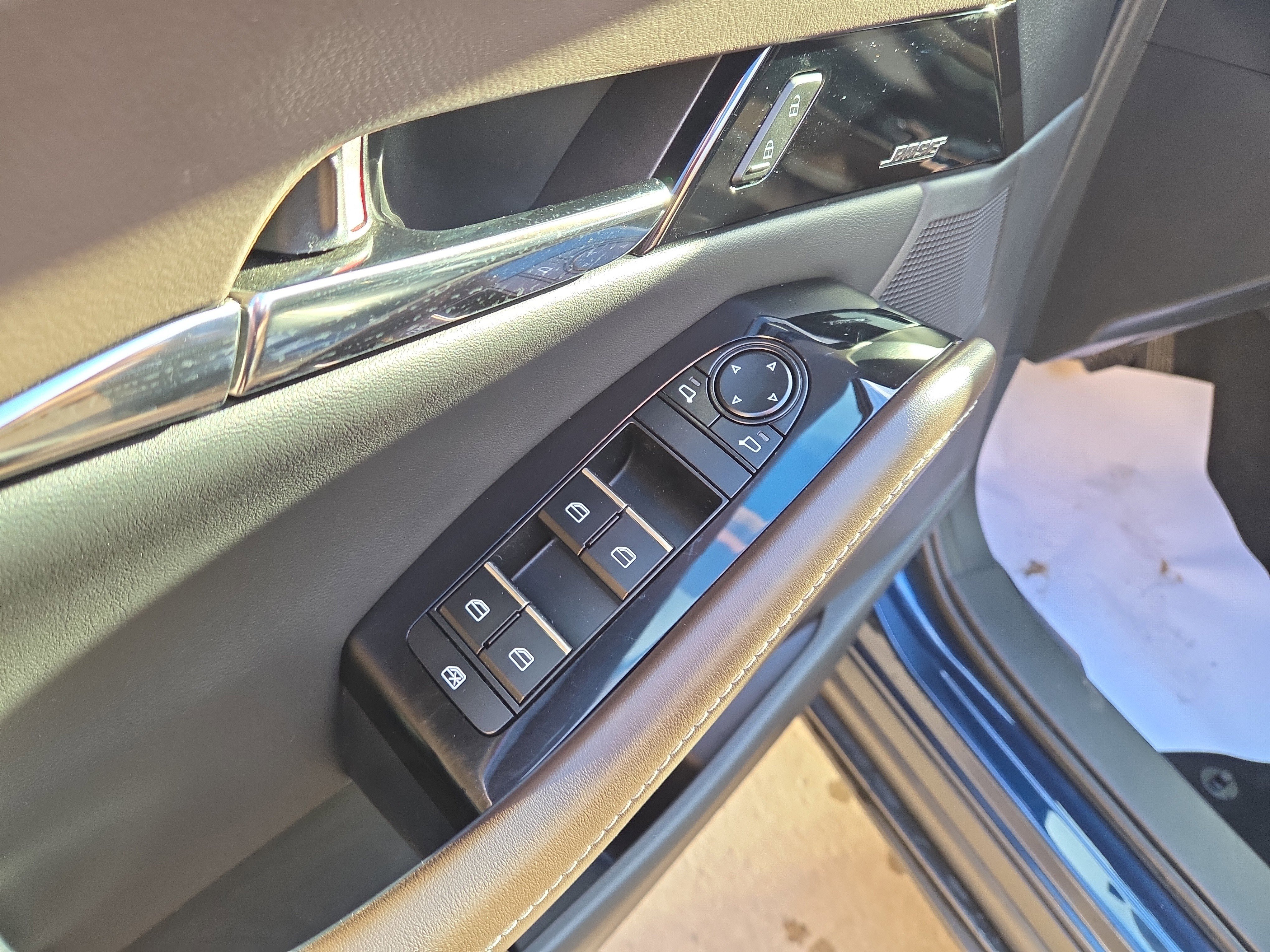 Used 2025 MAZDA CX-30 AWD 2.5 S w/ Premium Package image 16