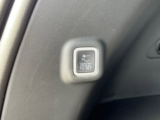 New 2026 Jeep Cherokee Limited image 34