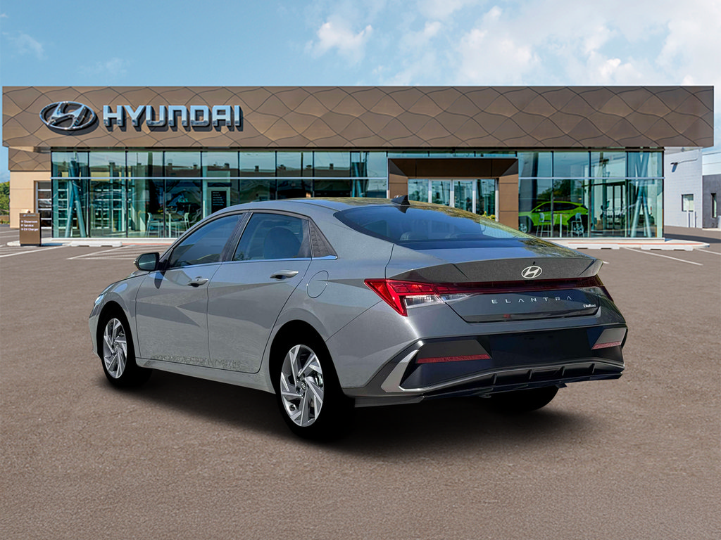 New 2026 Hyundai Elantra Limited FWD image 4
