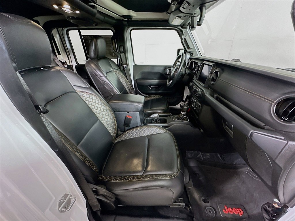 Used 2023 Jeep Gladiator Overland image 12
