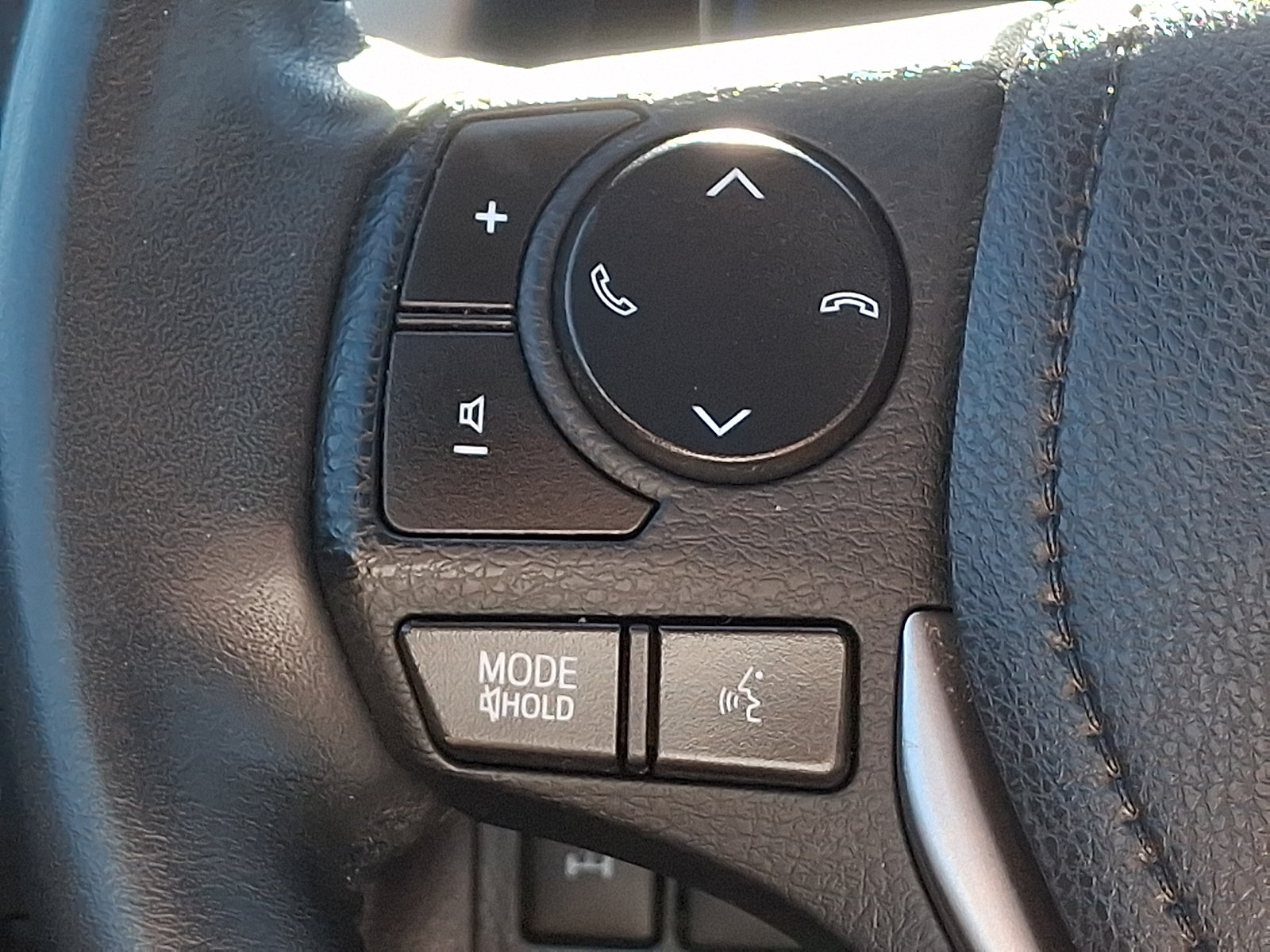 Used 2017 Toyota RAV4 Limited w/ Advanced Technology Package AWD/4WD image 22