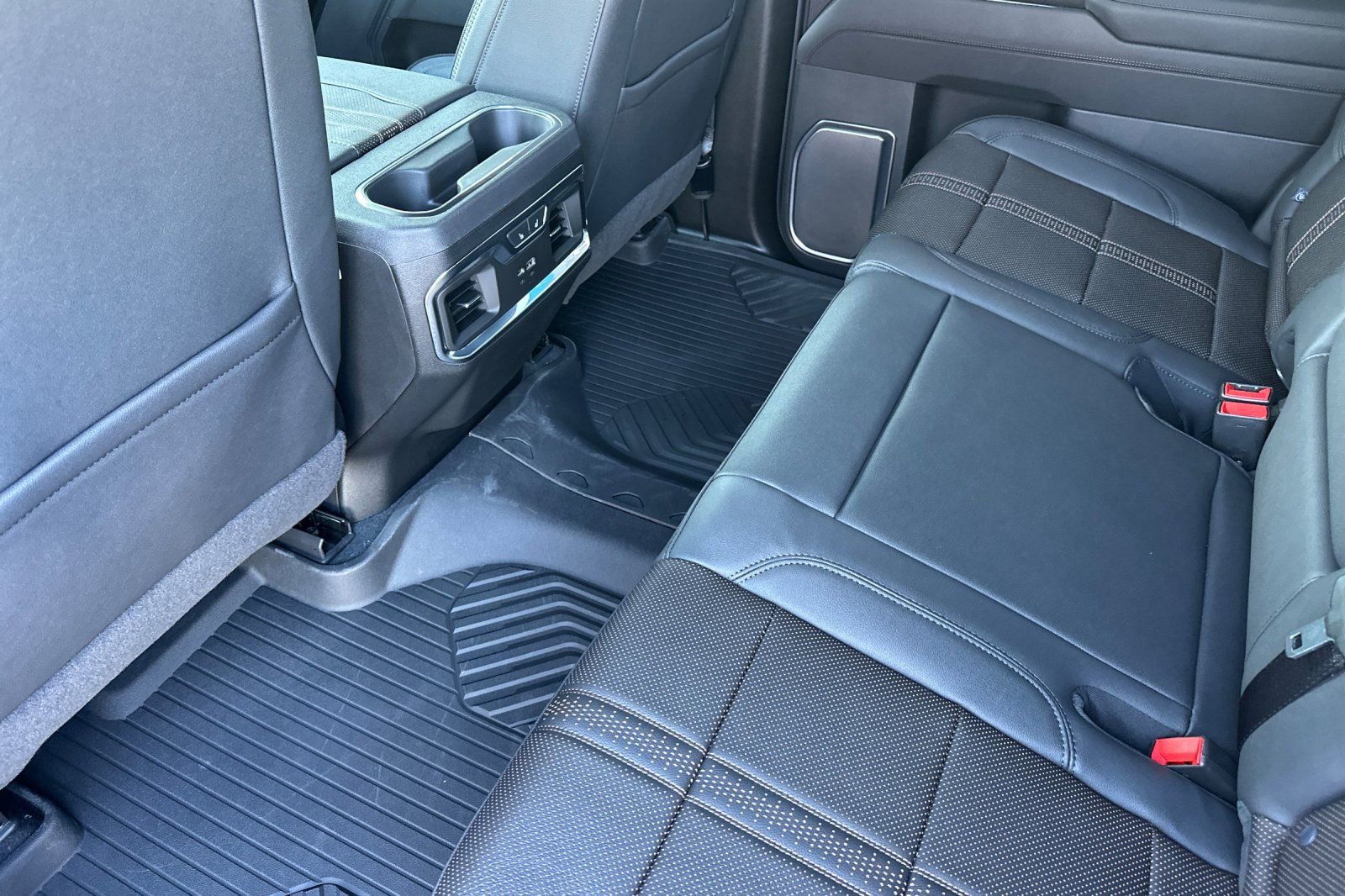 New 2026 Chevrolet Silverado 2500 High Country w/ Max Trailering Package image 12