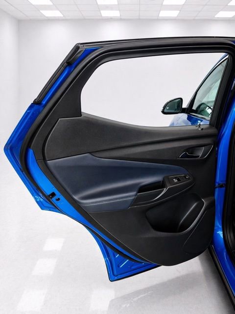Used 2023 Chevrolet Bolt EUV Premier w/ Sun & Sound Package FWD image 10