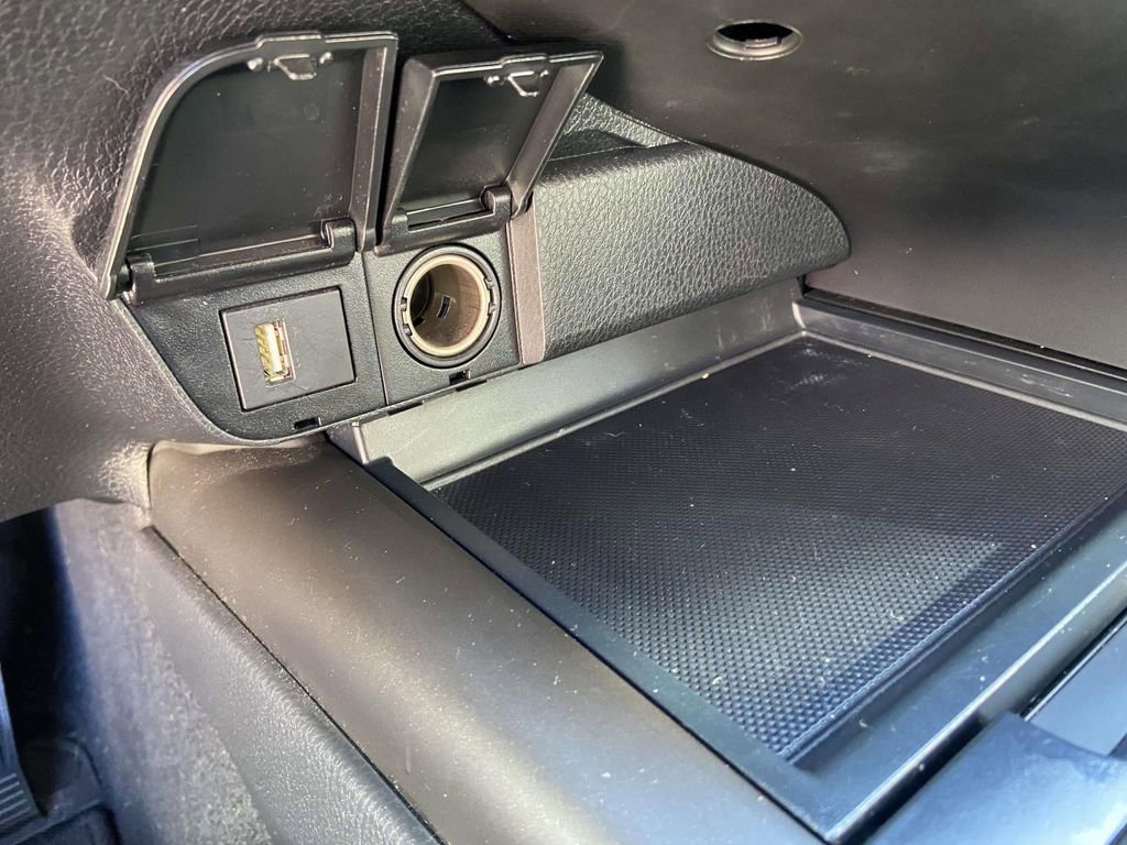 Used 2023 Toyota Camry SE w/ Convenience Package image 25