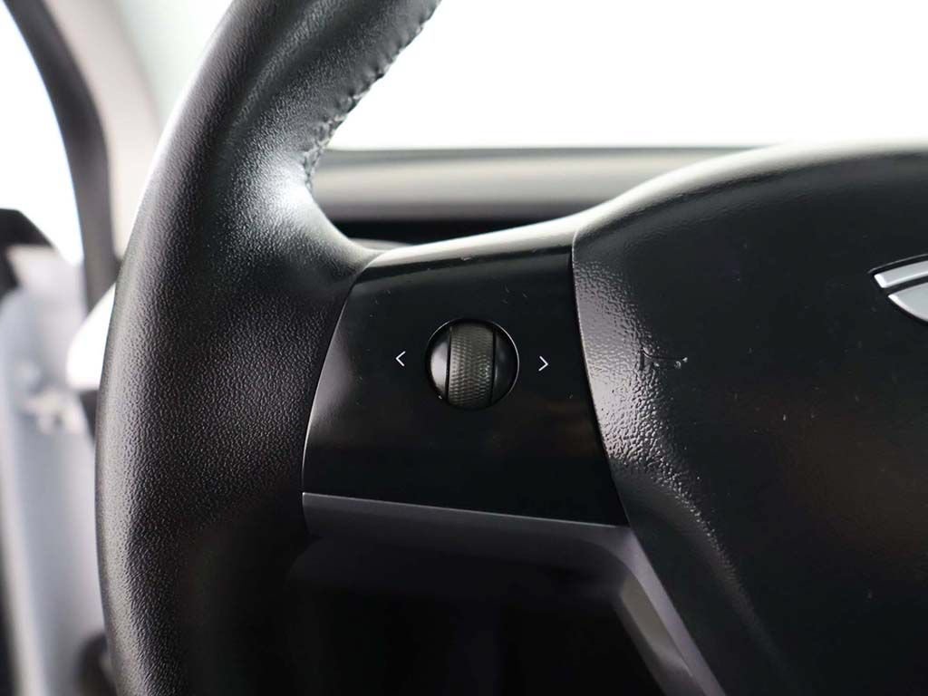 Used 2020 Tesla Model Y Long Range AWD/4WD image 40