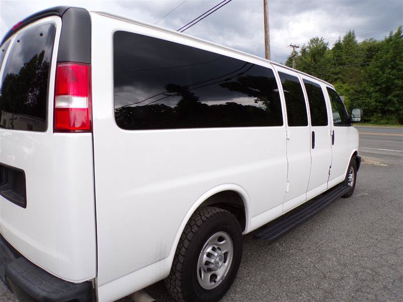 Used 2017 Chevrolet Express 3500 LS RWD image 10