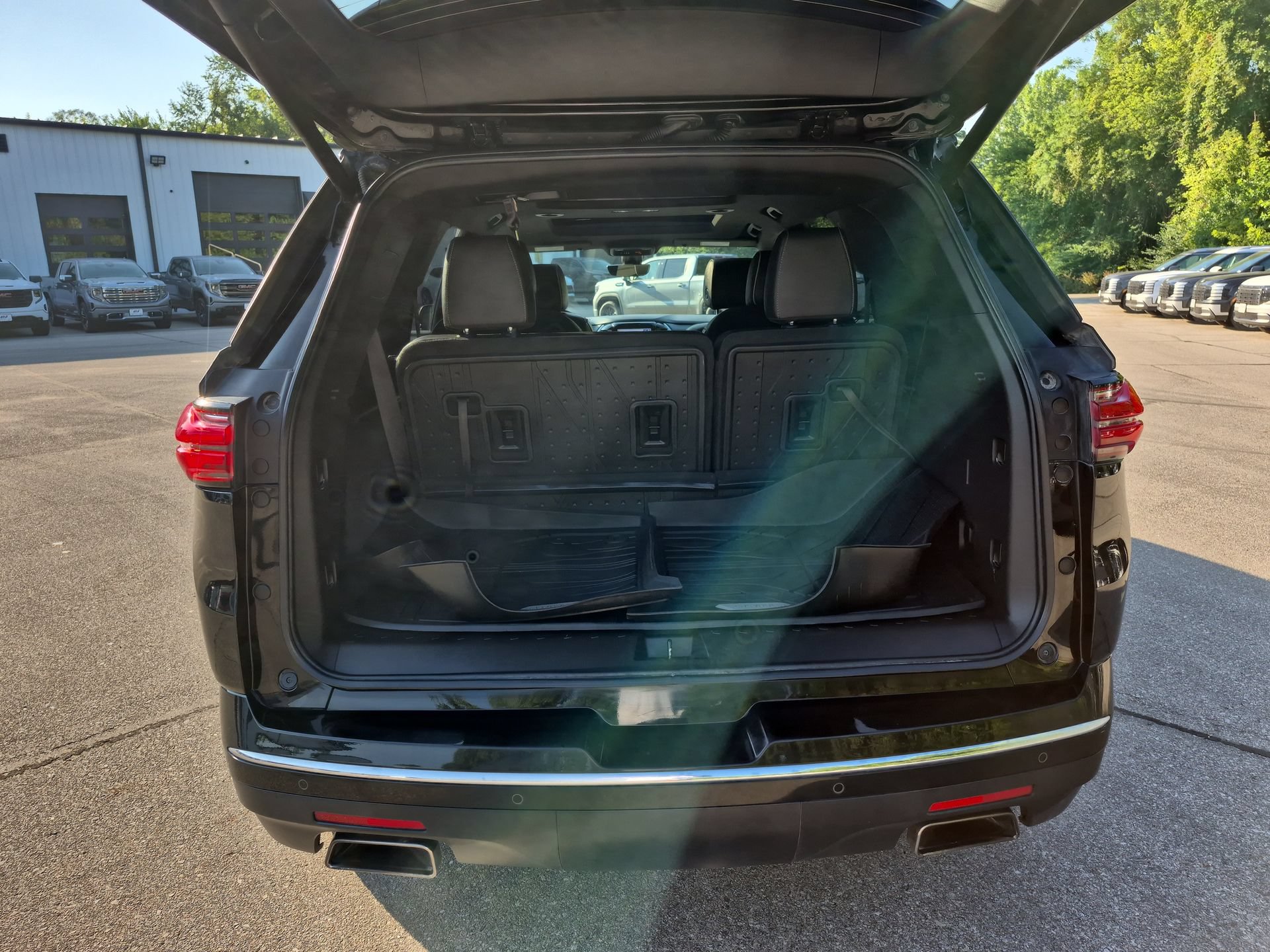 Certified 2023 Chevrolet Traverse Premier AWD/4WD image 28