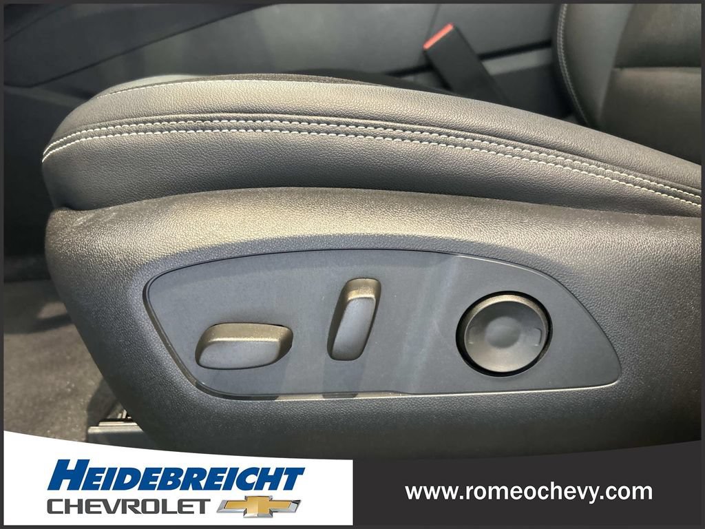 Used 2024 Chevrolet Blazer EV LT AWD/4WD image 14