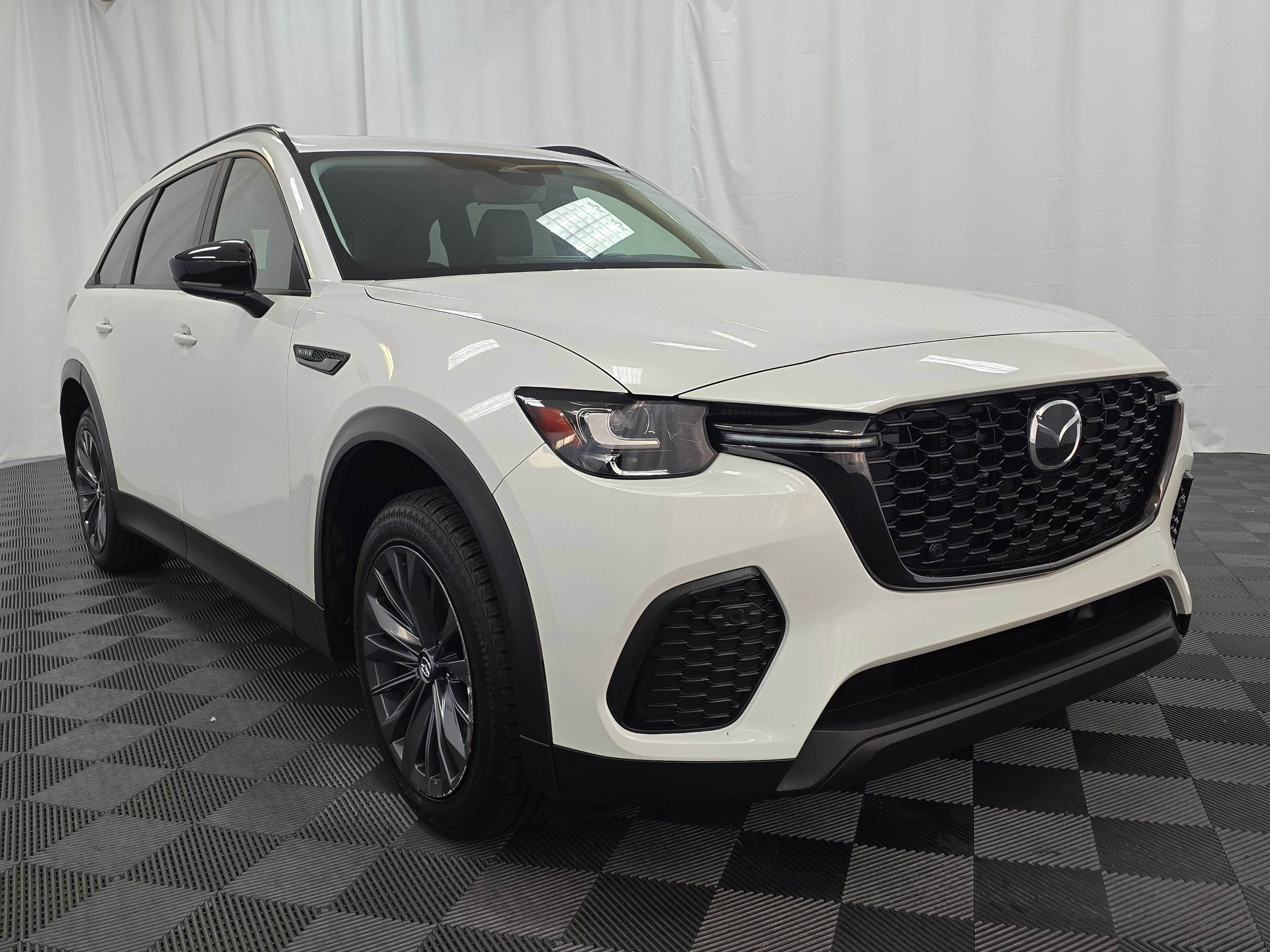 Used 2025 MAZDA CX-70 3.3 Turbo w/ Preferred Package AWD/4WD image 7