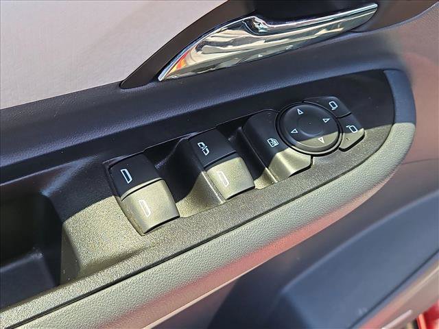 Used 2021 Chevrolet Bolt Premier w/ Infotainment Package FWD image 11