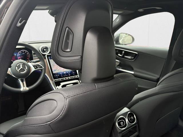 New 2025 Mercedes-Benz C 300 4MATIC Sedan image 18