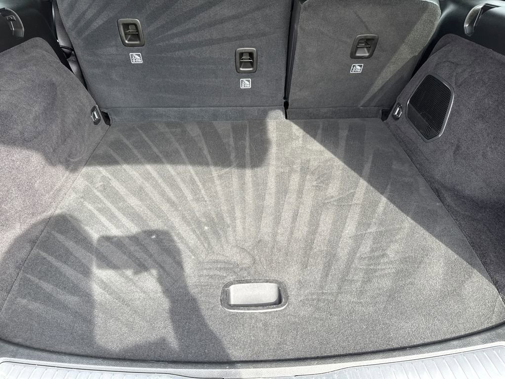 Used 2022 Jeep Grand Cherokee Overland w/ Luxury Tech Group IV image 12