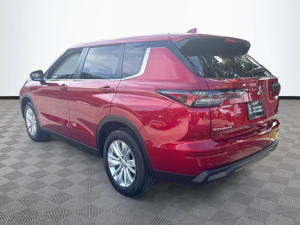New 2026 Mitsubishi Outlander ES FWD image 7